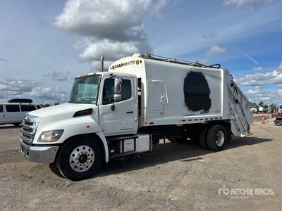 2019 Hino 338 4x2 Rear Loader Camion de ramassage des ordures ménagères