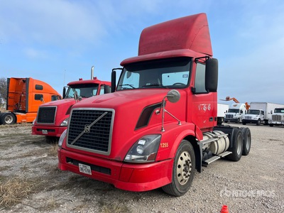 2005 Volvo VNL 6x4 T/A Day Cab Truck Tractor (Inoperable)