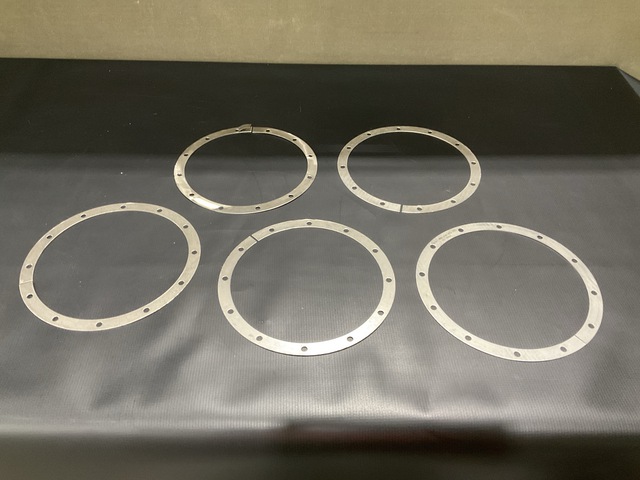 (35) Bell Helicopter 406-010-423-101 Shims