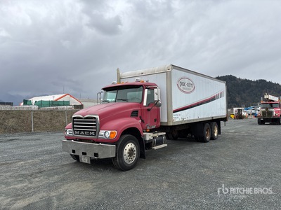 2006 Mack Granite 6x4 Van Truck