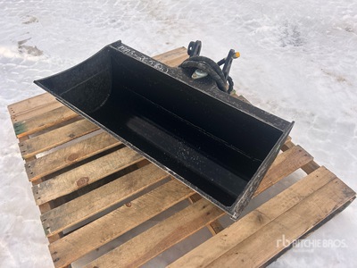 2025 GIYI GY-D3T 32 in 0.1 m3 Tilting エクスカベーター用バケット - Fits 3-5 ton Excavator (Unused)