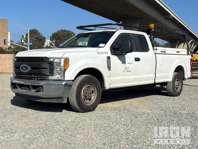 2017 Ford F-250 XL 4x2 Extended Cab Pickup