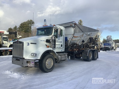 CAS ST-16 on 2008 Kenworth T800 6x4 Stone Spreader Truck