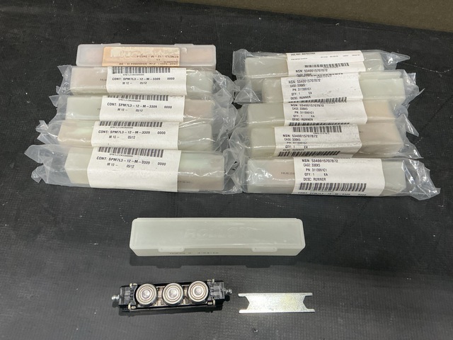 (11) Navistar Defense 3113991C1 Runners