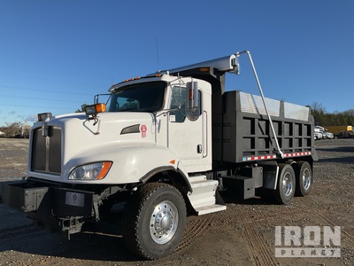2010 Kenworth T4 6x4 T/A Dump Truck