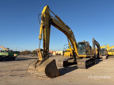 2017 Komatsu PC360LC-11 Tracked Excavator