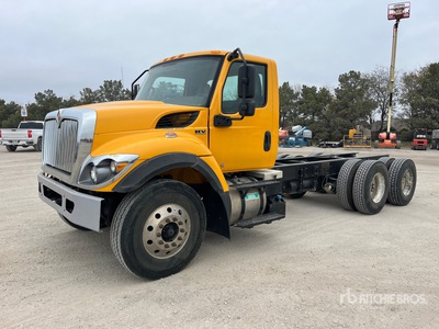 2020 International HV507 6x4 Cabina y chasis