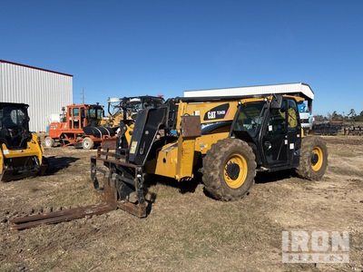 2019 Cat TL943D を見 Telehandler