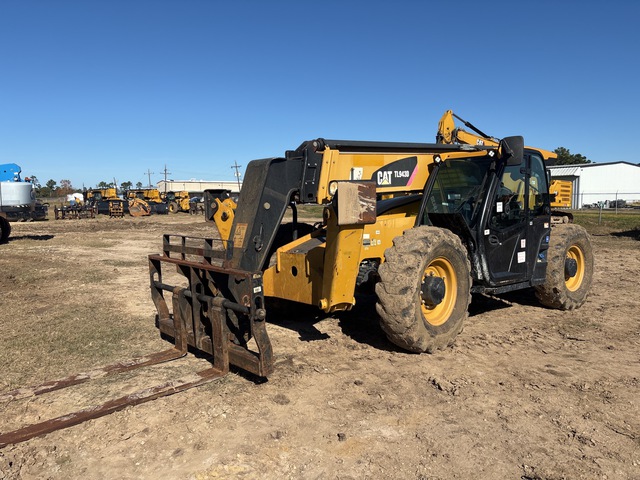 2019 Cat TL943D Telehandler