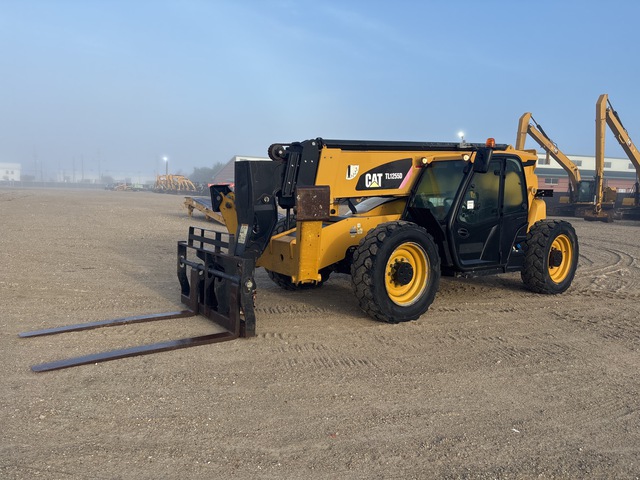 2019 Cat TL1255D Telehandler 2019 Cat TL1255D Telehandler
