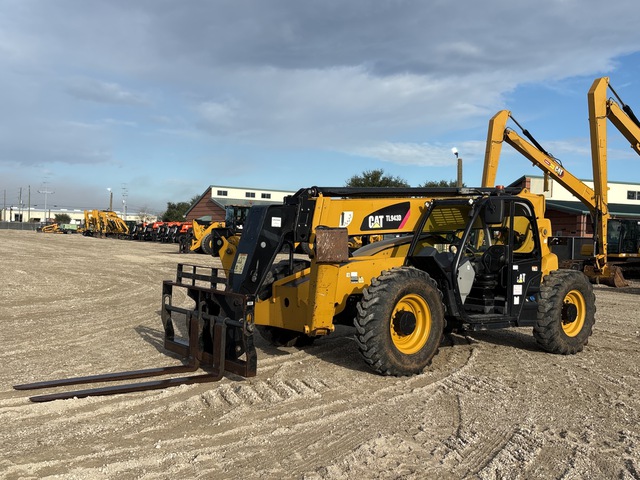 2019 Cat TL943D Telehandler