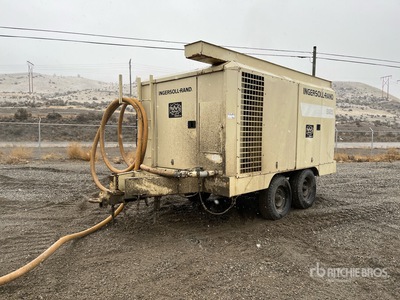 1995 Ingersoll Rand XP-825WCU Mobile ضاغط هوائي