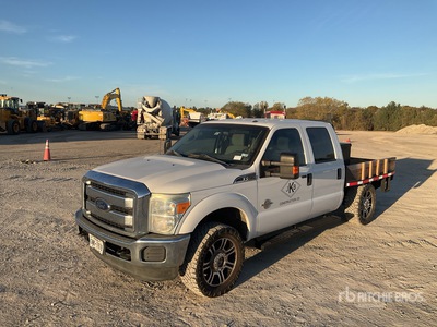 2015 Ford F-250 XLT 4x4 Crew Cab Flatbed Truck