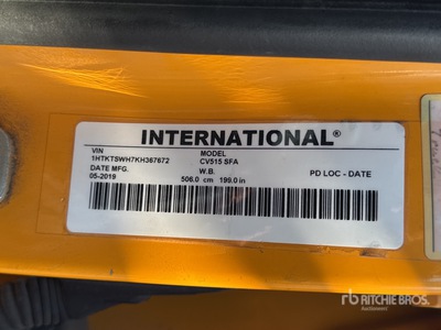 2019 International CV515 4x4 Crew Cab Camión Utilitario