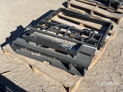 GIYI CYHC 30 in Mini Skid Steer Forks (Unused)