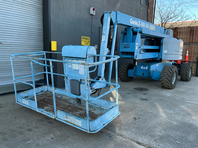 2005 Genie Z6034 4WD Diesel Articulating Boom Lift