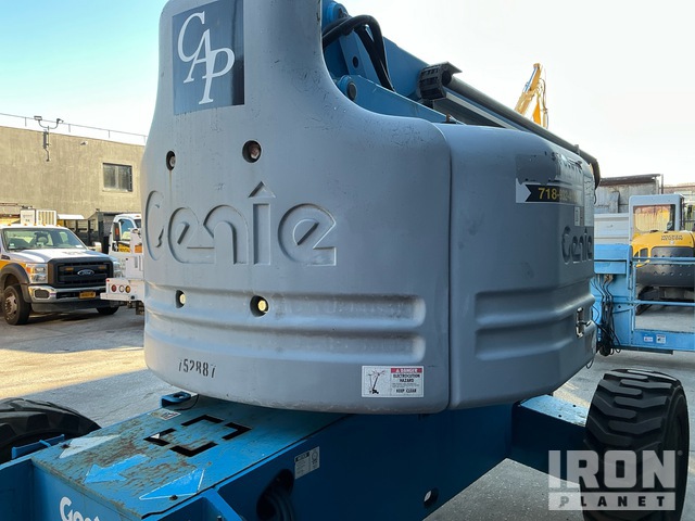 ELEVADOR ARTICULADO 2005 GENIE 4WD Z6034
