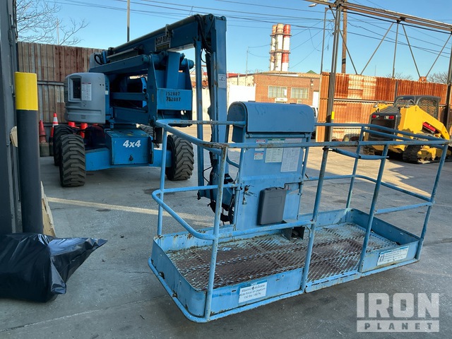 ELEVADOR ARTICULADO 2005 GENIE 4WD Z6034