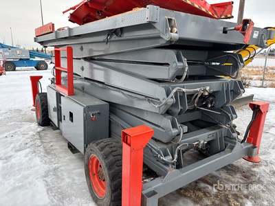 2009 Skyjack SJ9250RT 4x4 Dual Fuel Scissor Lift (Inoperable)
