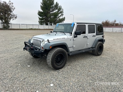 2012 Jeep Wrangler 4WD سيارة رياضية متعددة الاستخدامات