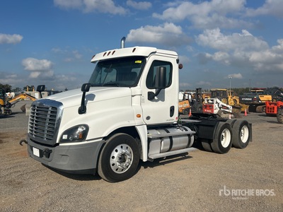 2016 Freightliner Cascadia 125 6x4 T/A Dagcabine Trekker