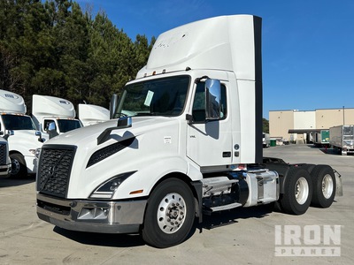 2019 Volvo VNL 300 6x4 T/A Day Cab Truck Tractor