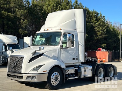 2019 Volvo VNL 300 6x4 T/A Day Cab Truck Tractor