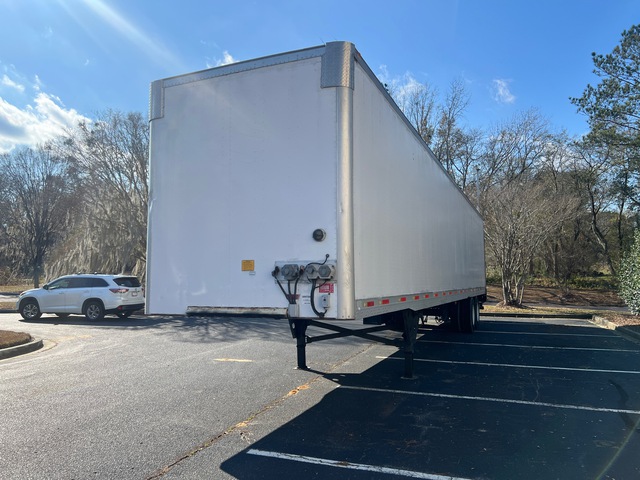 2009 Utility VS2DX 48 ft x 102 in T/A Van Trailer