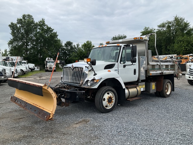 2012 International 7300 4x2 Snow Plow Truck