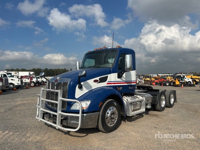 2017 Peterbilt 579 6x4 T/A Dagcabine Trekker