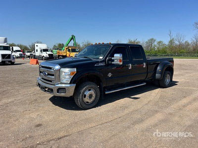 2016 Ford F-350 Lariat 4x4 Crew Cab Pickup