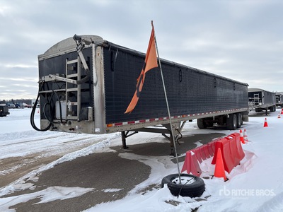 2014 Wilson DWG-550WB 49 ft Tri/A Walking Floor Grain Trailer