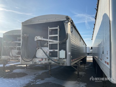 2015 Wilson DWG-550WB 50 ft Tri/A Walking Floor Grain Trailer