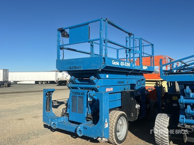 2015 Genie GS-5390 RT 4x4 Diesel Scissor Lift