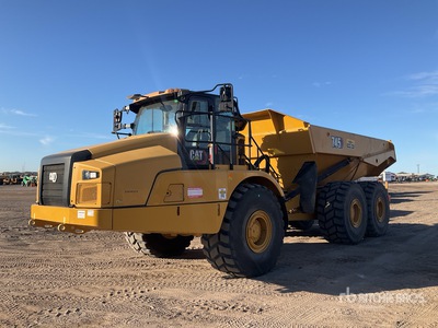 2023 Cat 745 Camion à benne articulé