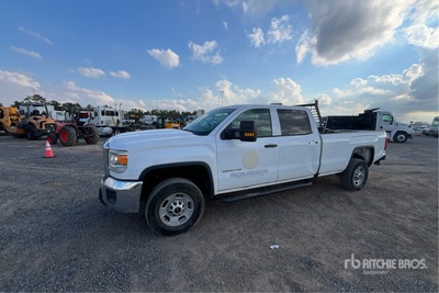 2018 GMC Sierra 2500HD 4x2 Crew Cab Pickup