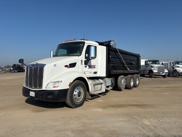 2021 Peterbilt 579 8x4 Tri/A Dump Truck