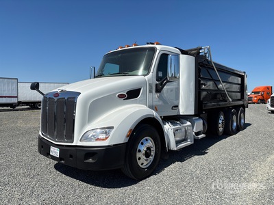 2021 Peterbilt 579 8x4 Camion à benne basculante Tri/E