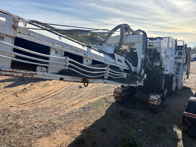 2019 Roadtec RX700E Tracked Cold Planer (Inoperable) 2019 Roadtec RX700E Tracked Cold Planer (Inoperable)