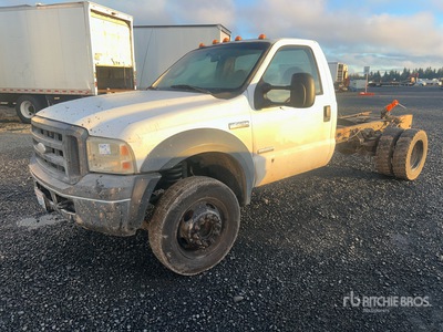 2006 Ford F-450 XL 4x2 Cab and Chassis (Inoperable)