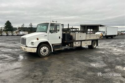 2004 Freightliner FL70 4x2 Flatbed Truck