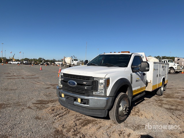 2019 Ford F-550 XL 4x4 Utility Truck