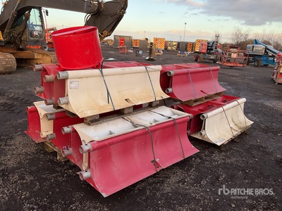 Quantity of (18) Barrier