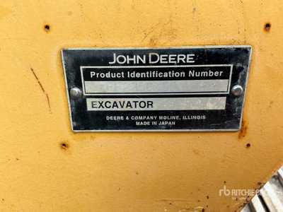 2005 John Deere 225C Tracked Excavator