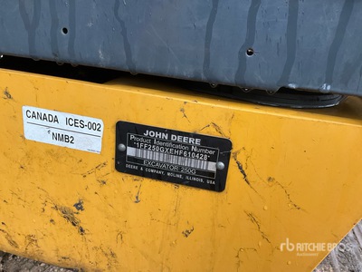 2017 John Deere 250G Tracked Excavator