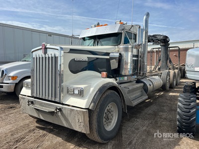 2018 Kenworth W900 Grapple Truck