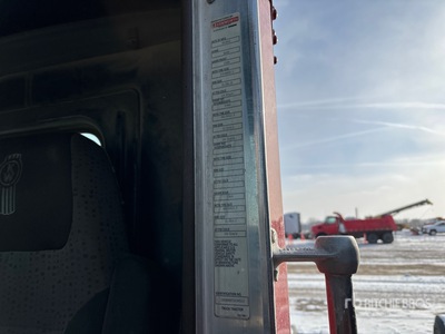 2013 Kenworth T600 6x4 T/A Day Cab Truck Tractor