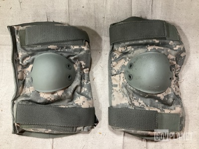 (308) Pairs of Elbow Pads