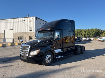 2020 Freightliner Cascadia 126 6x4 T/A Sleeper Truck Tractor