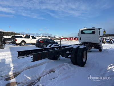 2021 International MV607 4x2 Cabine et châssis (Inoperable)